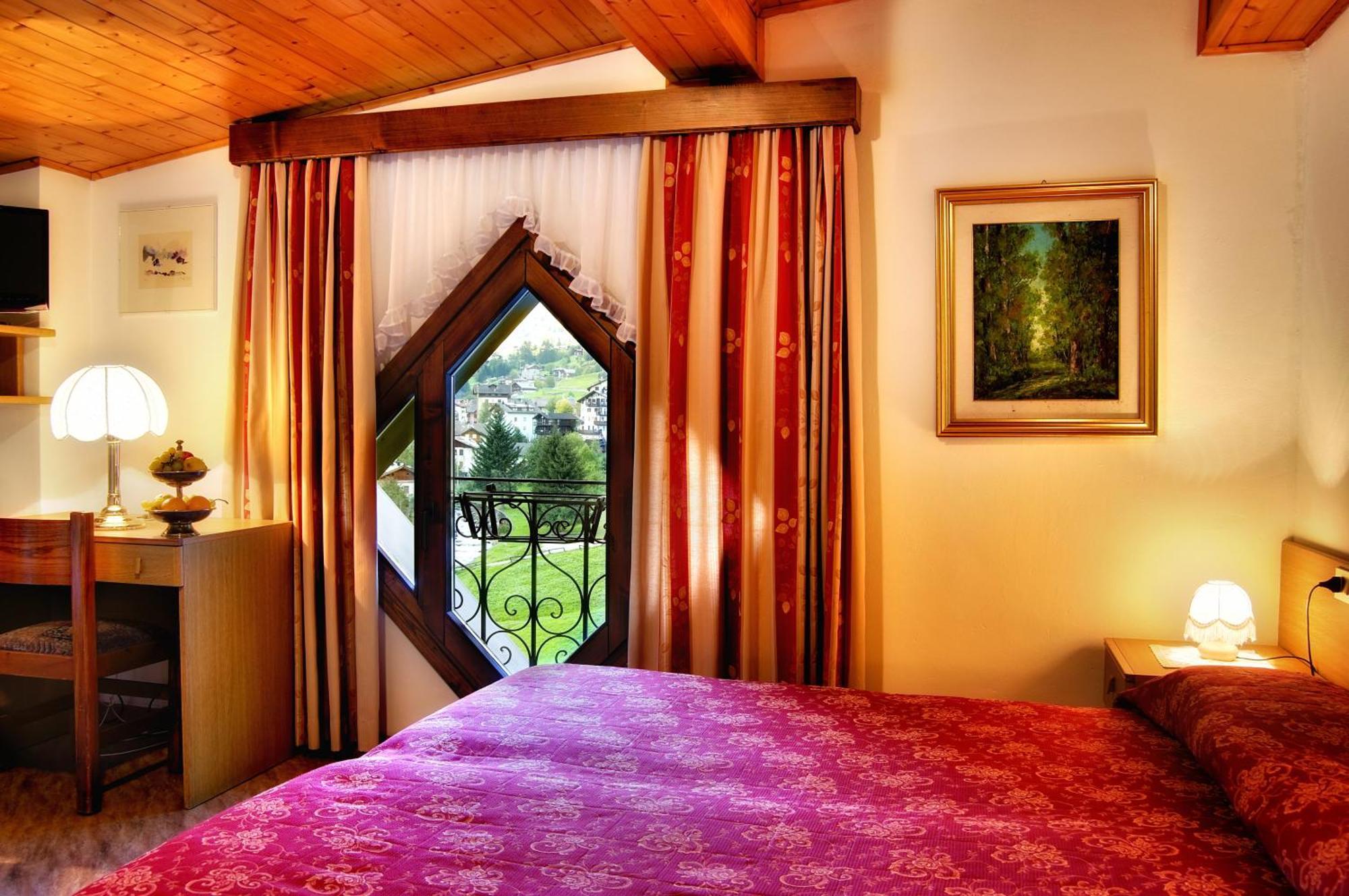 Albergo Miramonti Rabbi Kamer foto